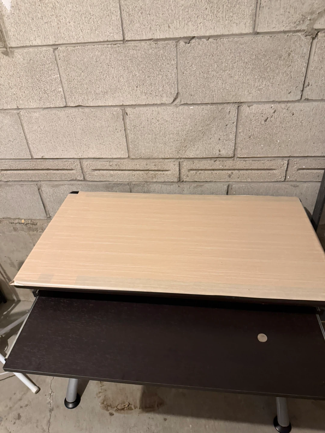 Compact Desk with Slide-Out Keyboard Tray - photo 3