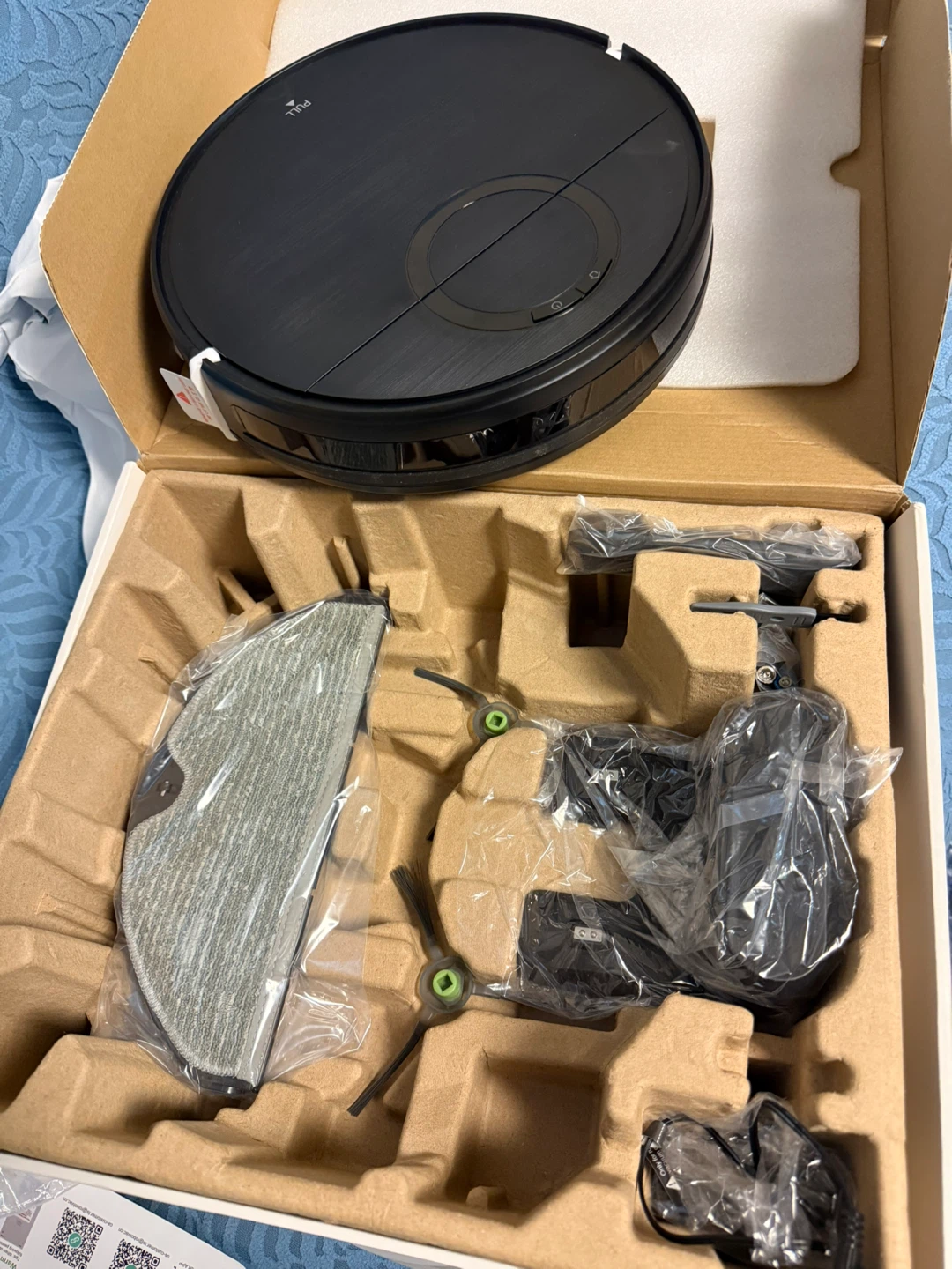2-in-1 Vacuum & Mopping Robot T7S - photo 2
