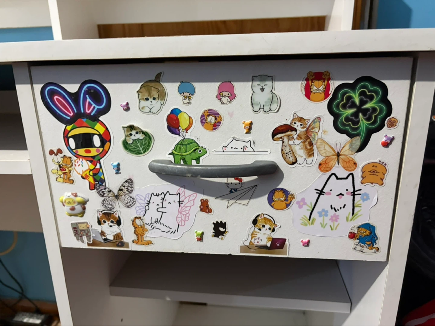 White desk with sticker drawer - photo 3