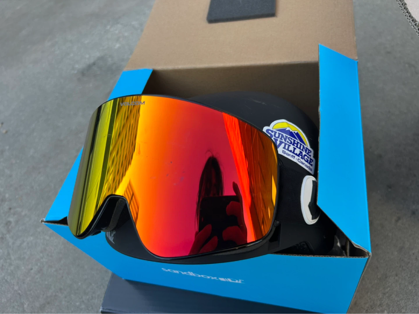 Snowboard set(snowboard, boots, pants, goggles, helmet) - photo 4