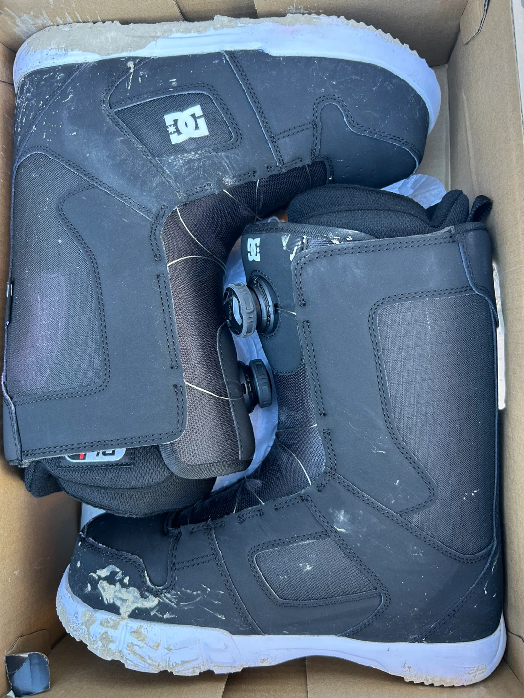 Snowboard set(snowboard, boots, pants, goggles, helmet) - photo 2