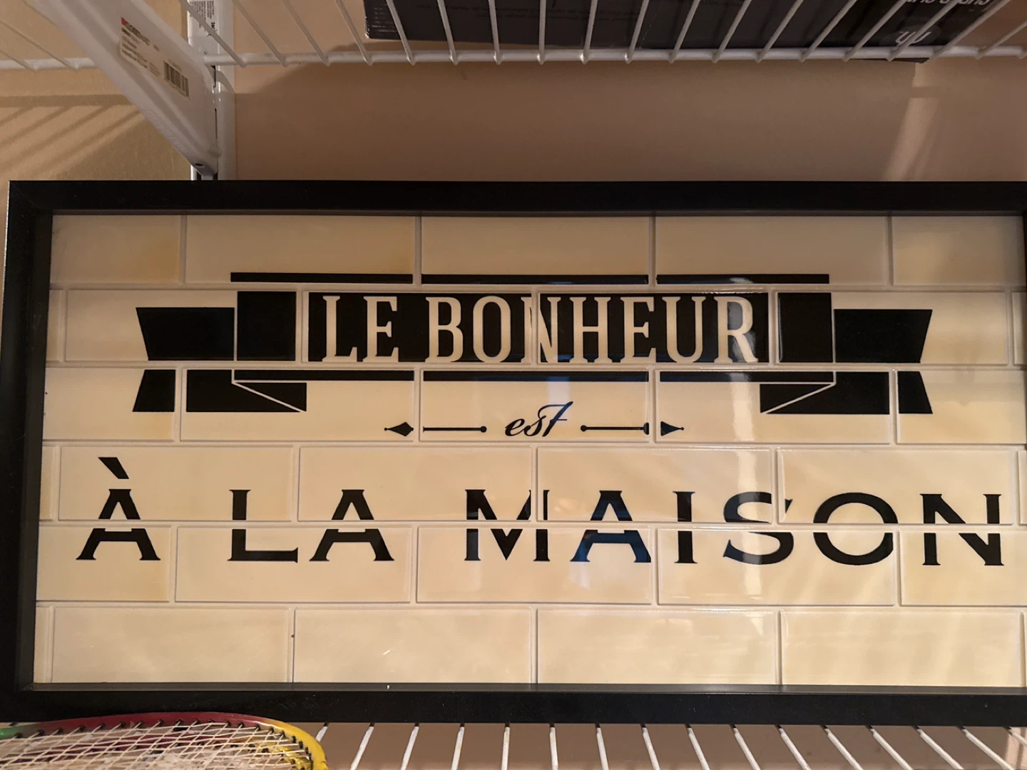 Le Bonheur Est A La Maison Framed Wall Art