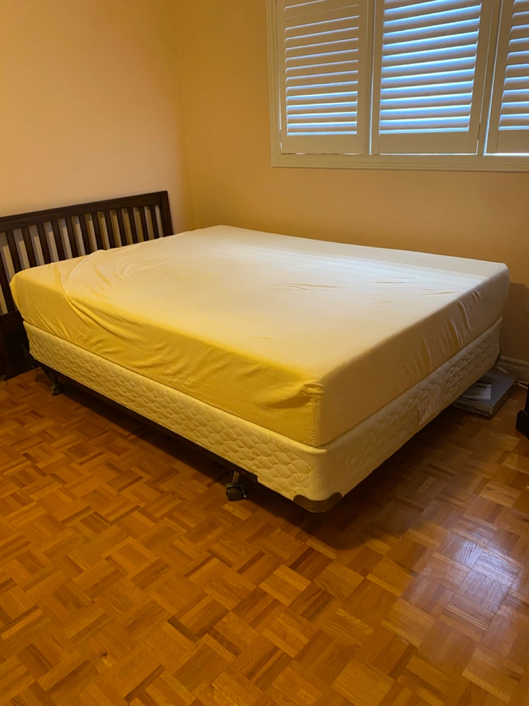 Sealy Queen Size Bed
