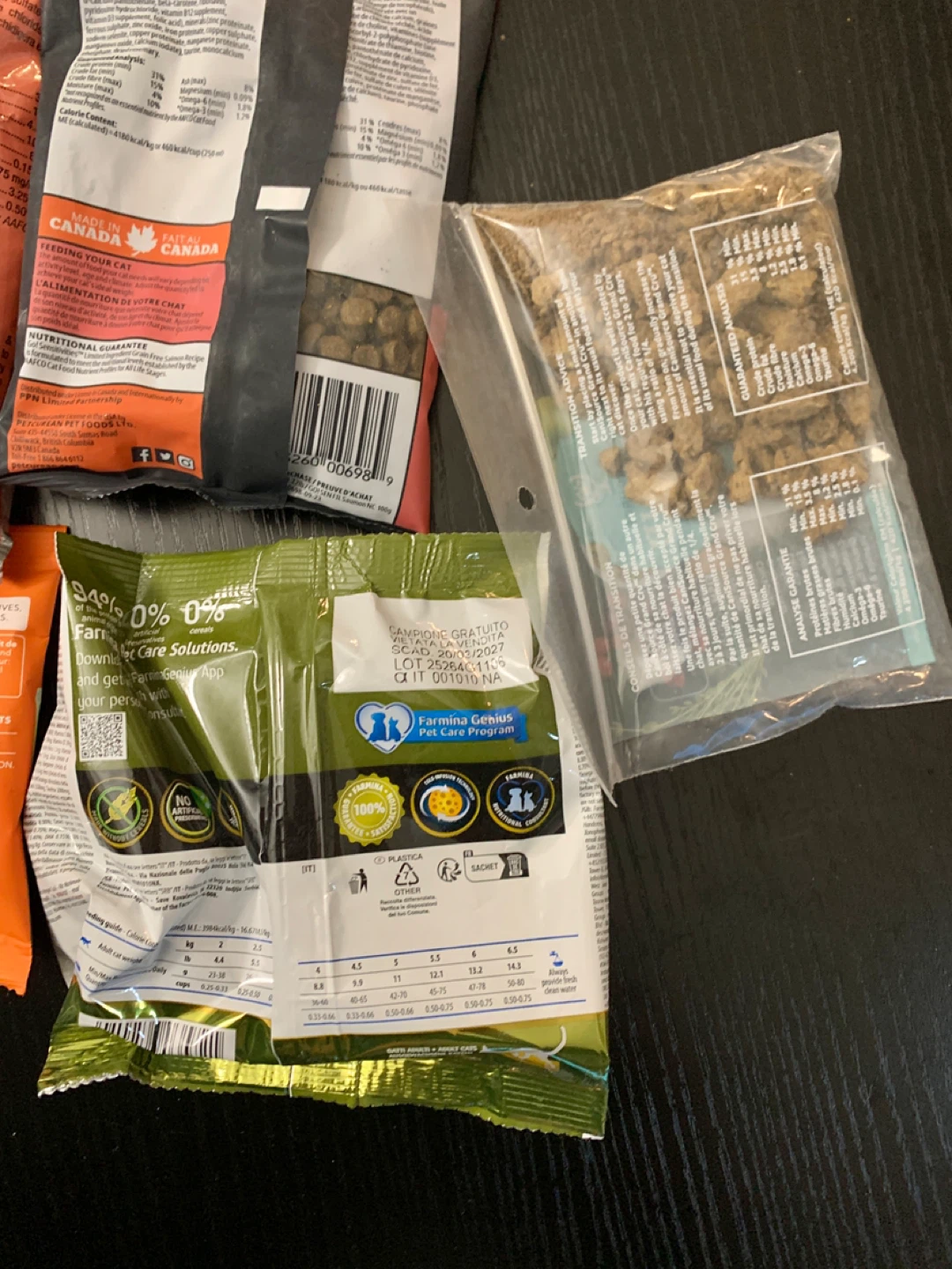 ‼️MUST GO‼️Assorted cat pet food samples - photo 3