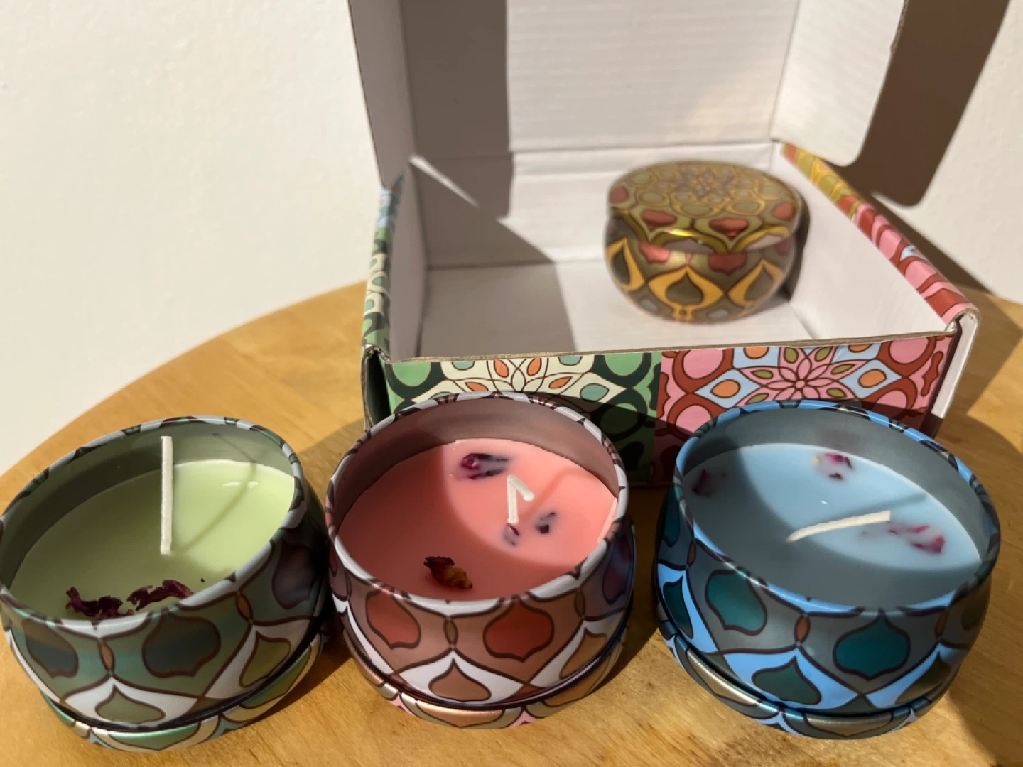 Set of 4 Scented Candles in Decorative Tins - photo 5