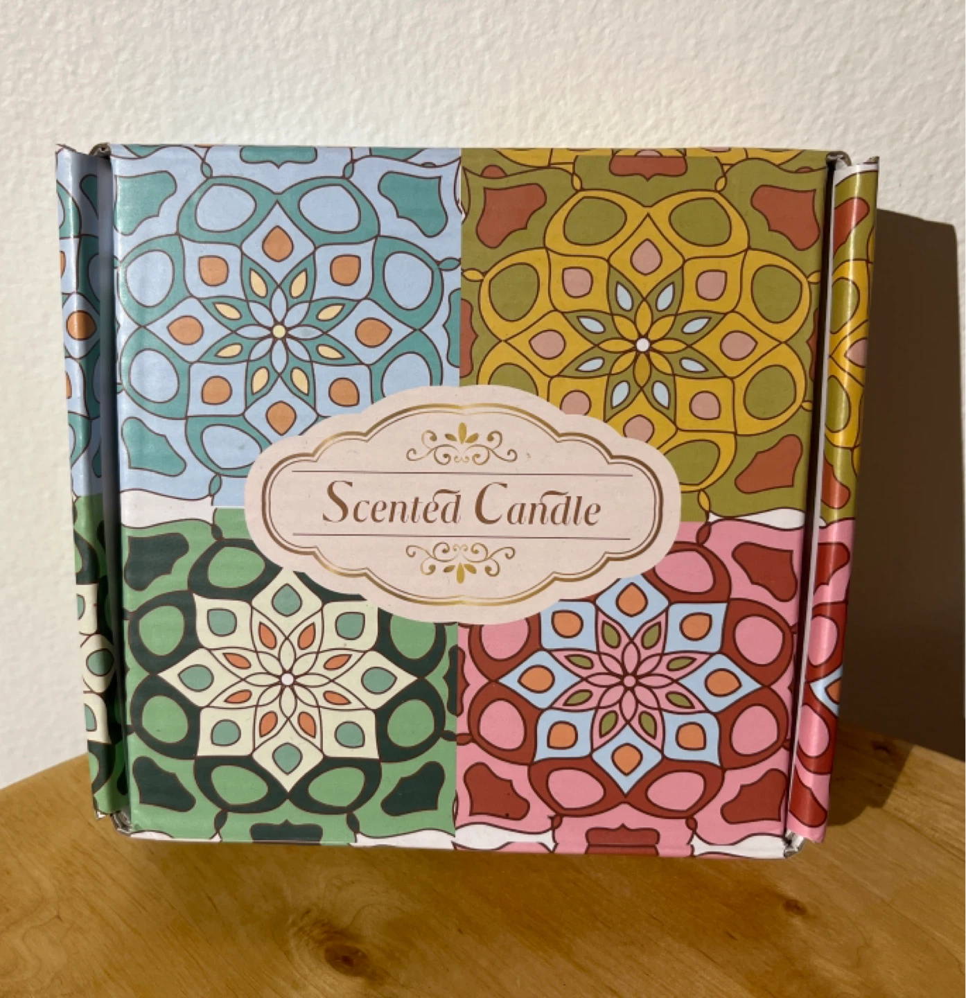 Set of 4 Scented Candles in Decorative Tins