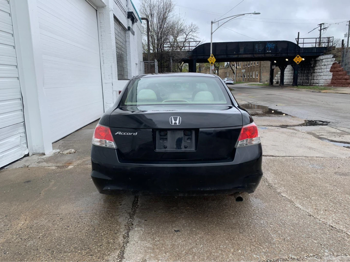 2010 Black Honda Accord  LX con 131 mil millas - photo 2