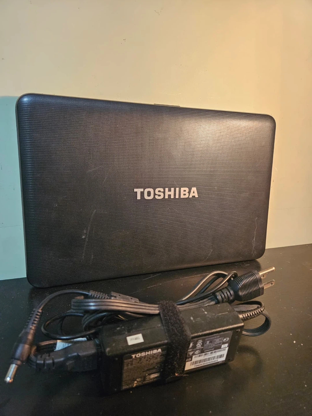 🔥 Toshiba 15.6” Laptop with Charger - Good Battery | 128GB SSD
