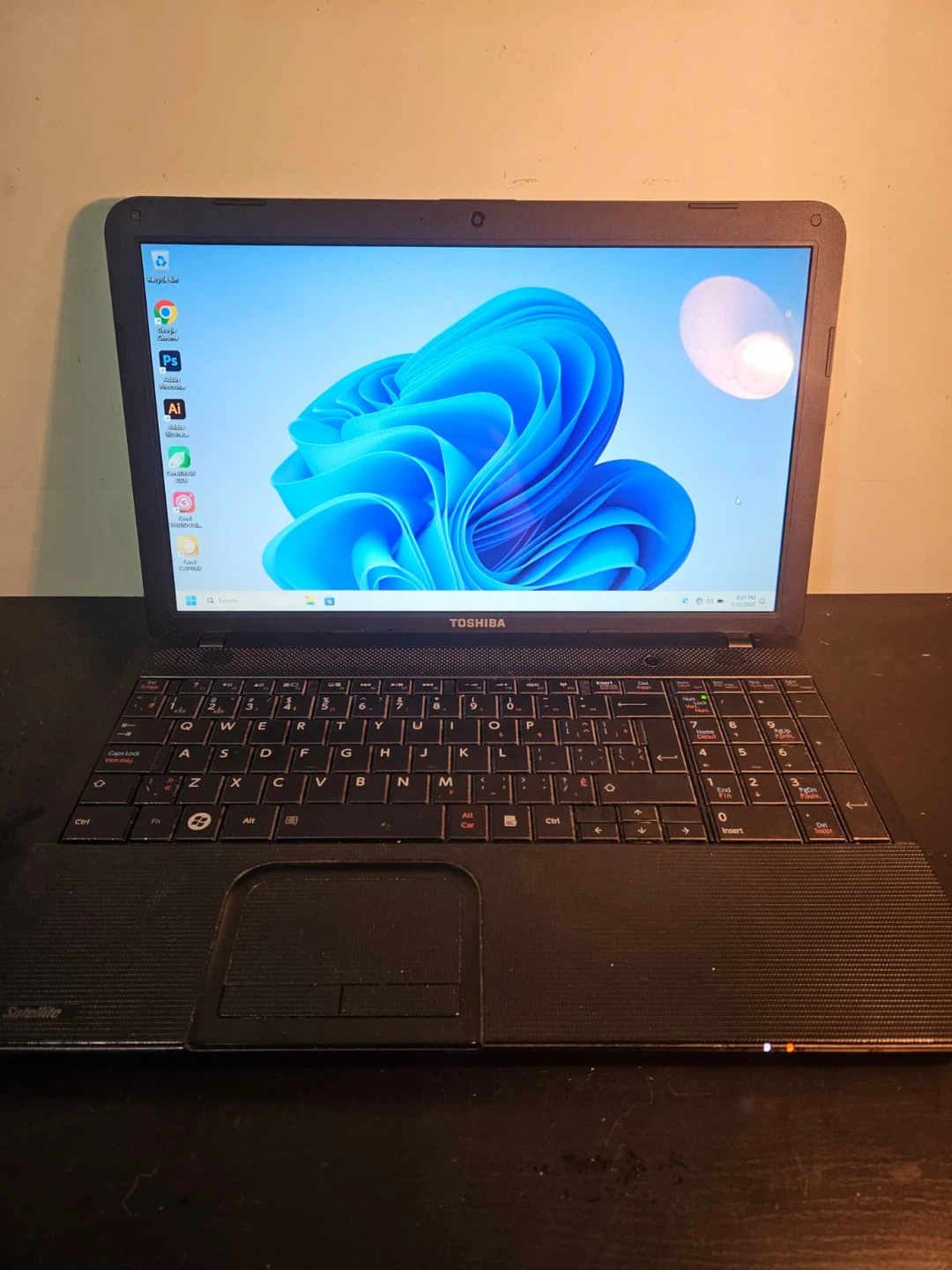 🔥 Toshiba 15.6” Laptop with Charger - Good Battery | 128GB SSD - photo 2