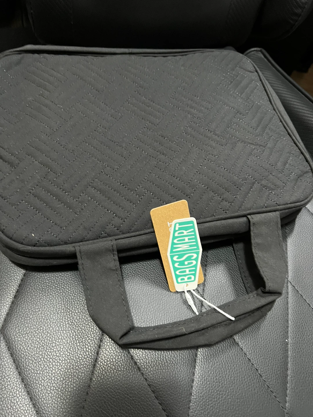 NEW Hanging Toiletry Bag - photo 2