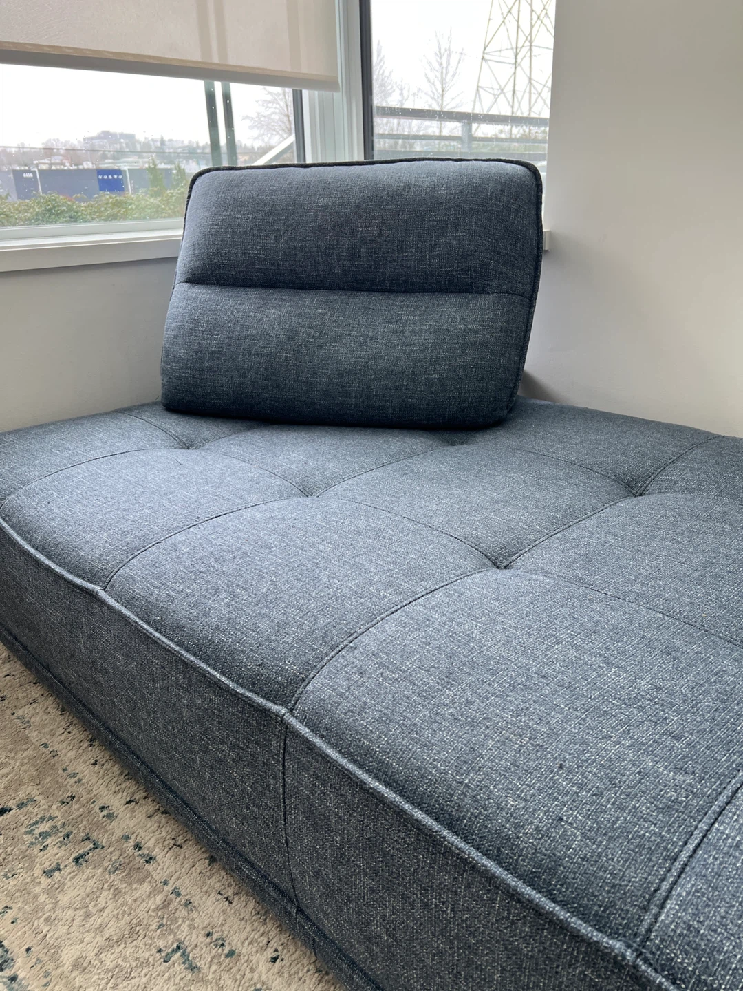 Blue Tufted Chaise Lounge with Two Pillows - photo 3
