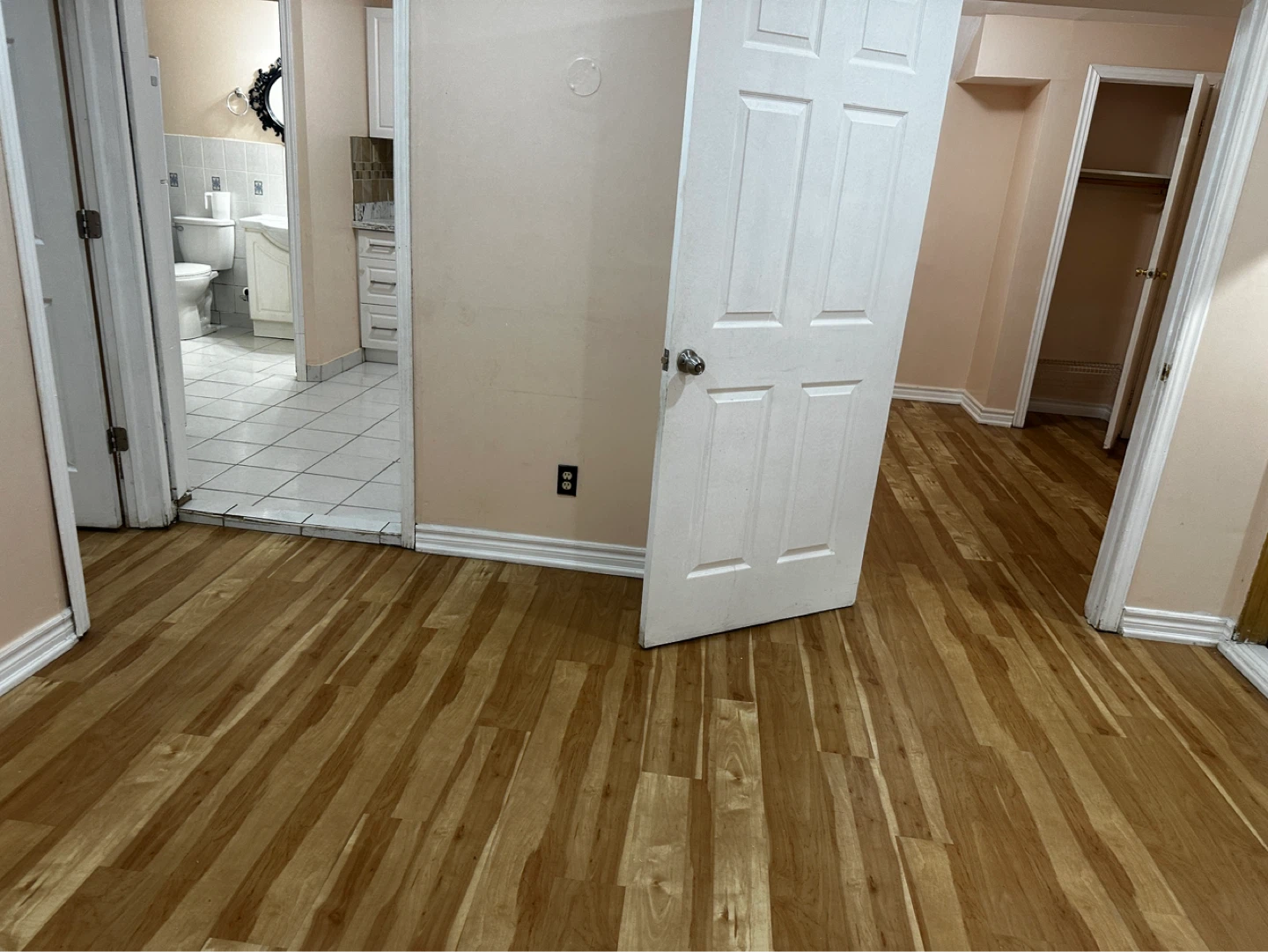 2Bed 1 Bath Basement Apt for immediate rent - photo 4