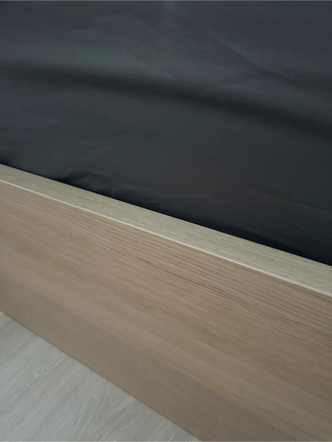 Beautyrest Queen Mattress & Wooden Bed Frame with Headboard - photo 4