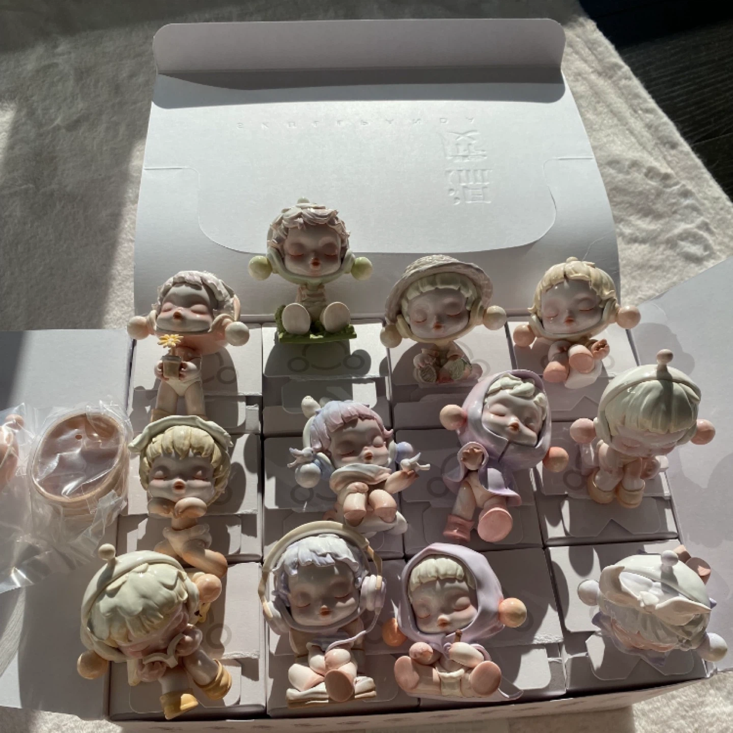 Skullpanda The Warmth Figurine Set  NEW
