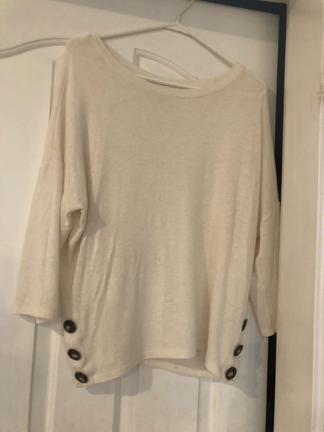 Reitmans Signature Cream Long Sleeve Top - Small