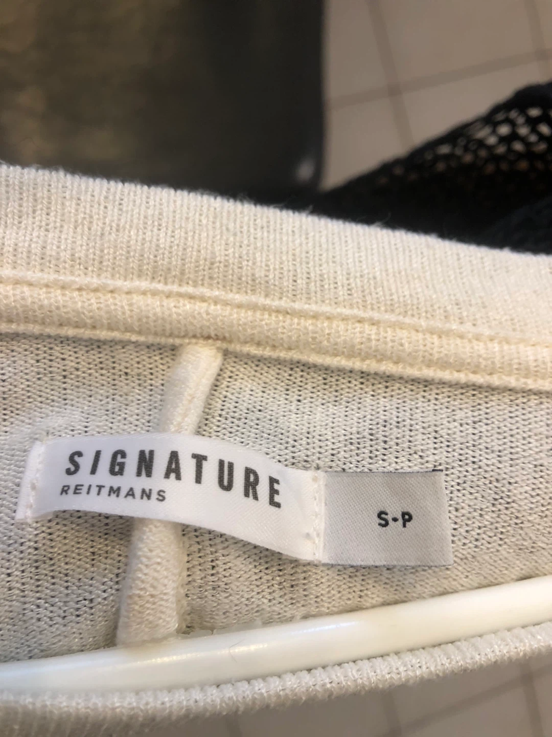 Reitmans Signature Cream Long Sleeve Top - Small - photo 4