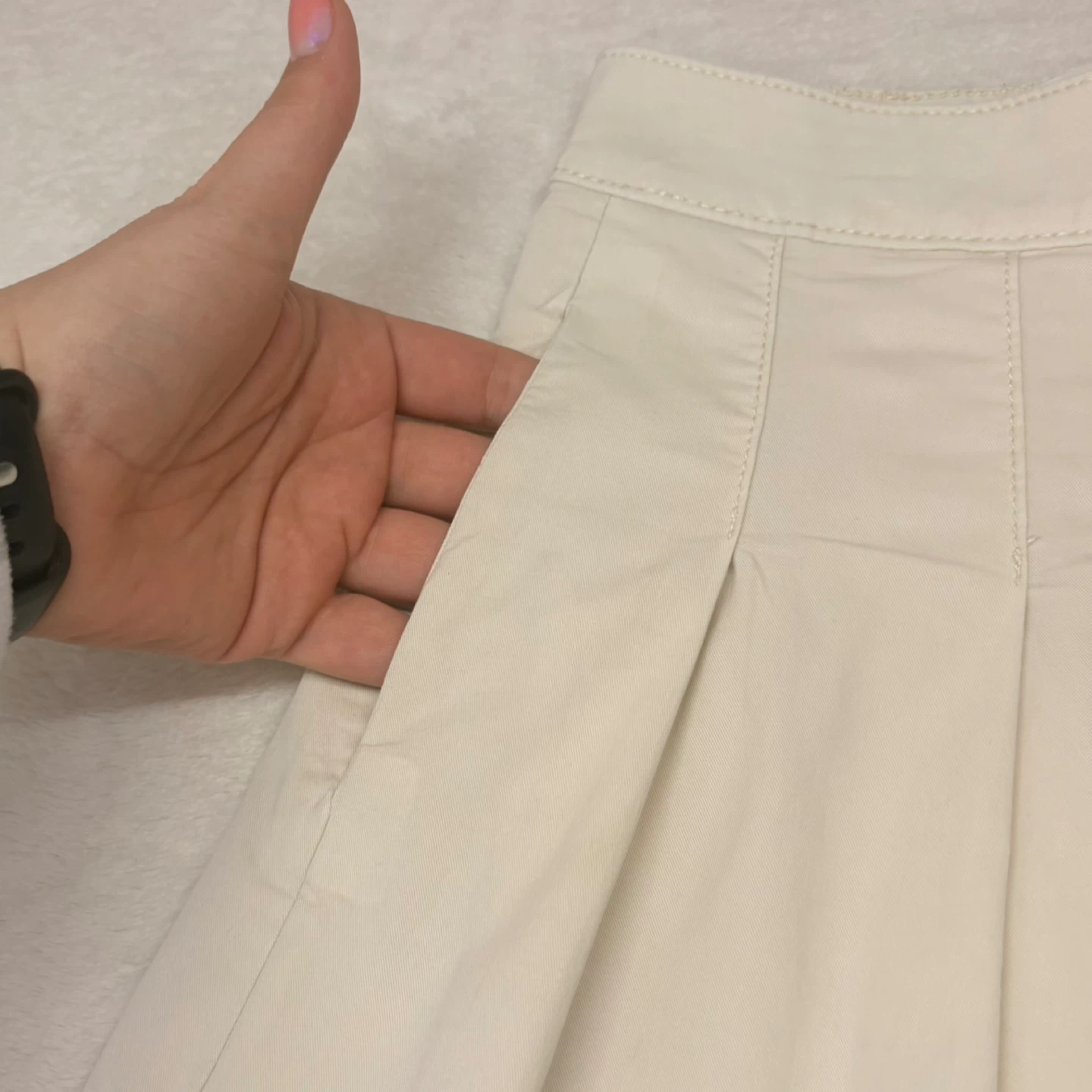 American Eagle Outfitters Cream Pleated Mini Skirt Size 0 Reg - photo 3