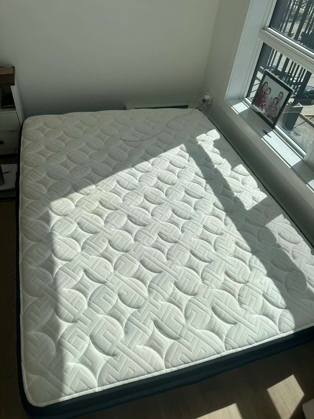 Queen Size Mattress - photo 2