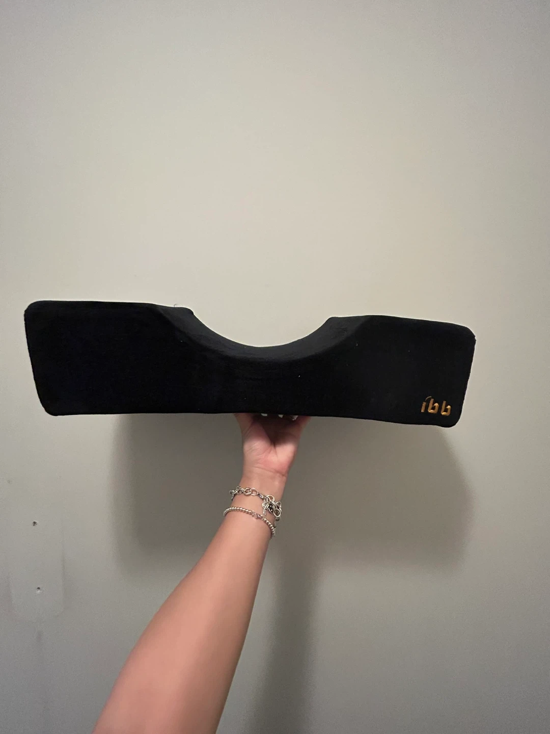 Black Velvet Lash Pillow - photo 3