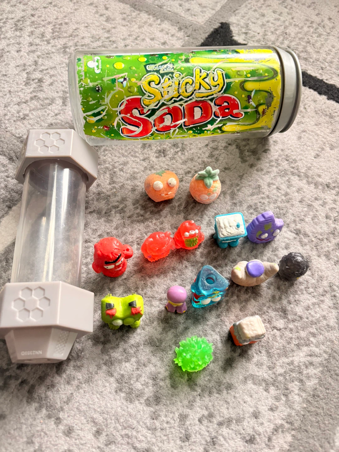 Sticky Soda Mystery Toys:$10 - photo 3