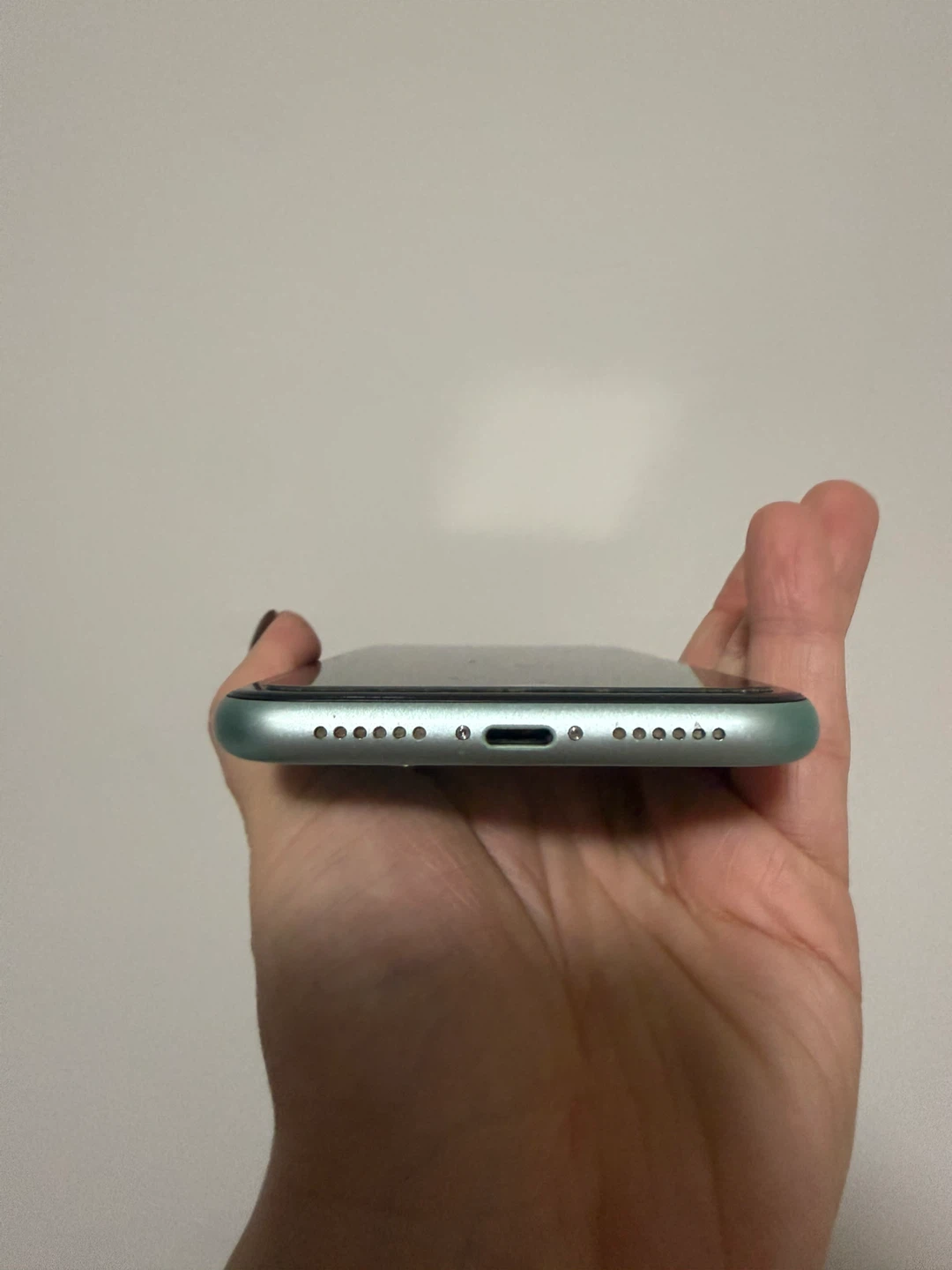 iPhone 11 64GB Green - photo 5