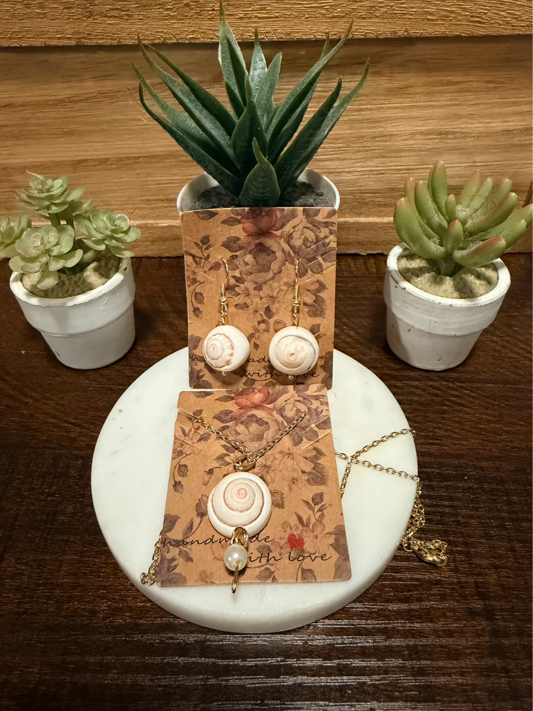 Seashell Necklace and Earrings Set
