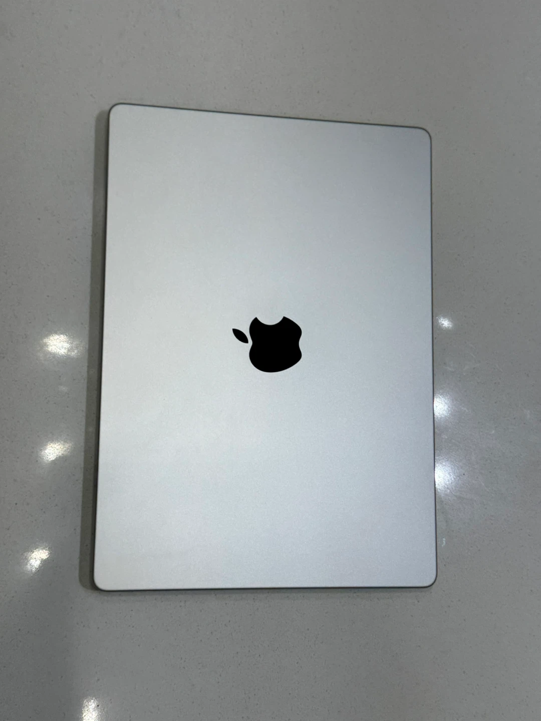 MacBook Pro 14” (M1 Pro, 10-Core CPU, 16-Core GPU) – 1TB