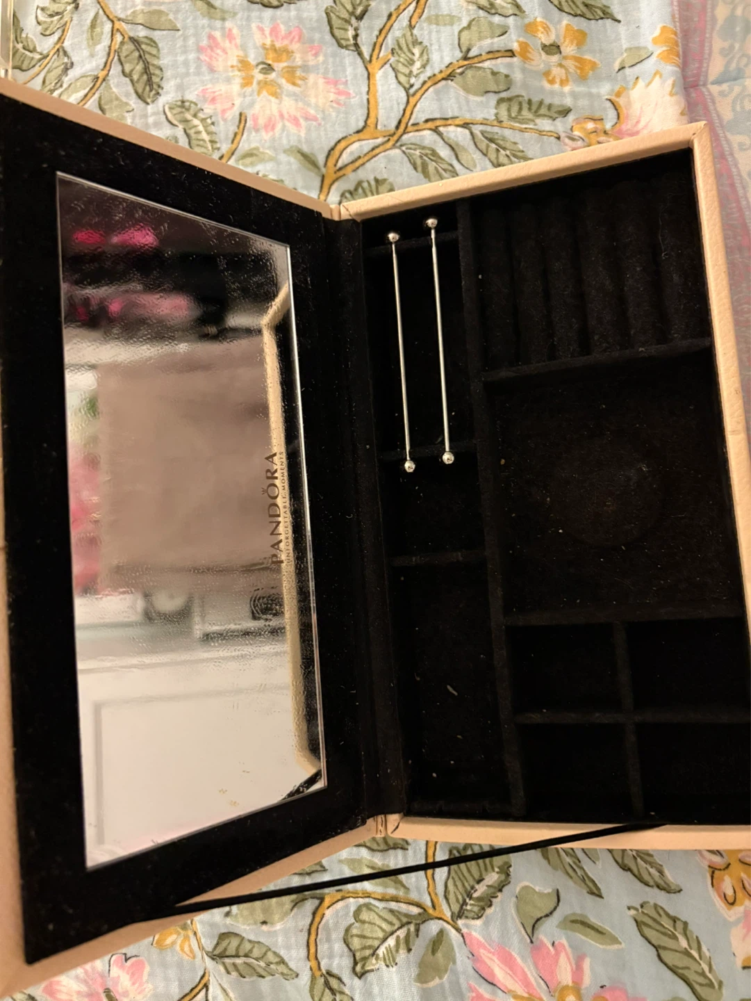 Pandora Jewellery Box with Mirror - photo 3