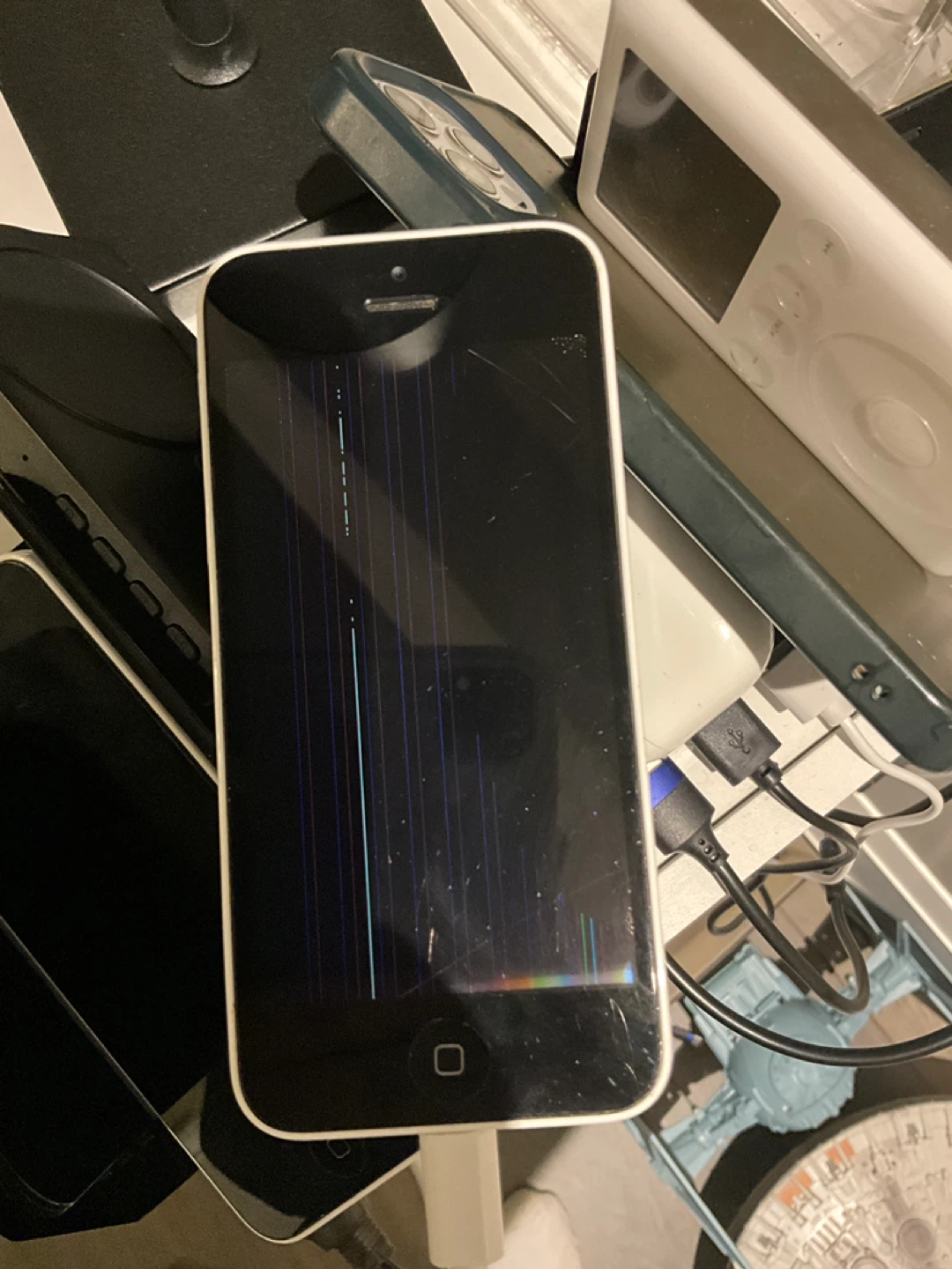 iPhone 5c – For Parts / Repair - photo 3