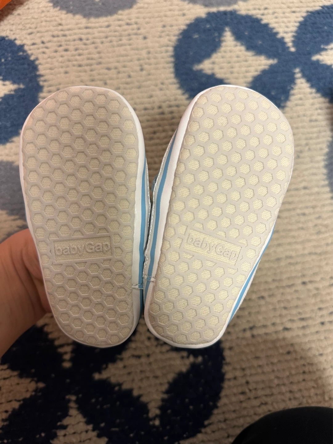 ‘Baby Gap’ Denim Slip-On Sneakers (12-18m/size5) - photo 4