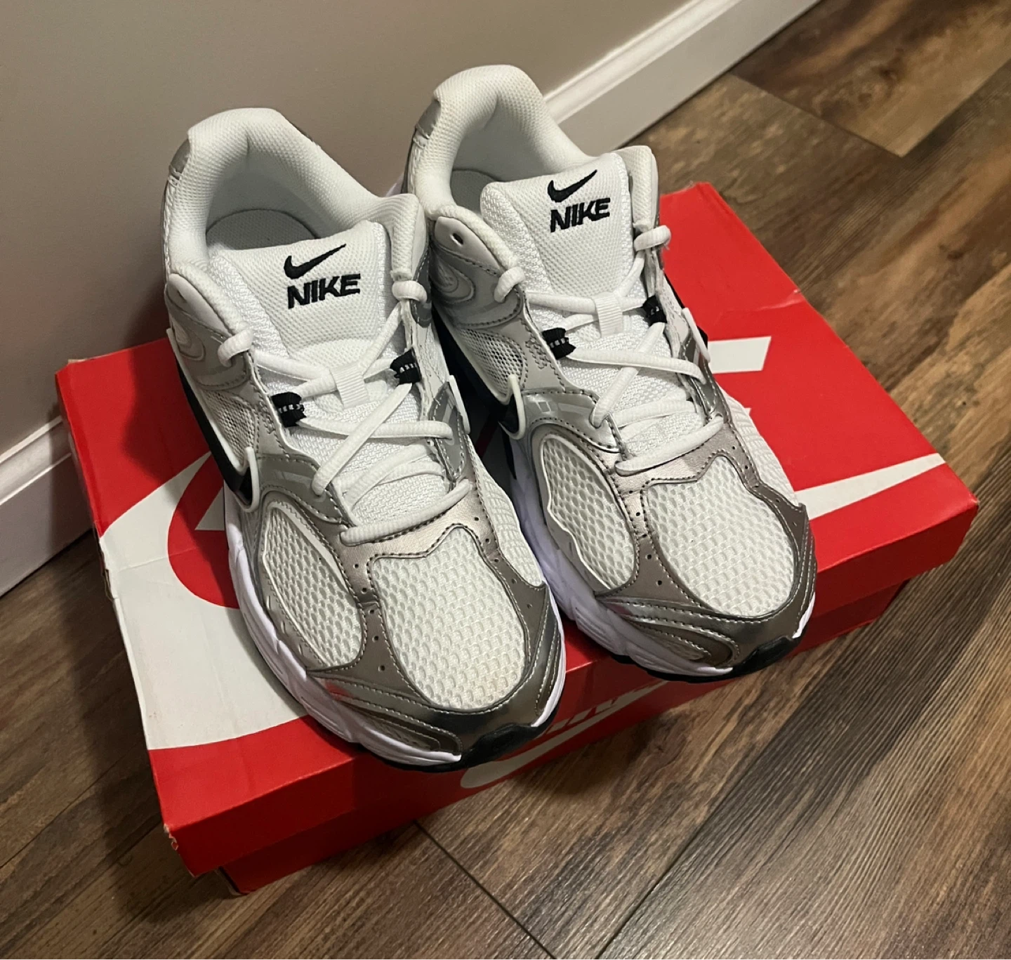 Nike V5 RNR Running Shoes White/Black/Vast Grey