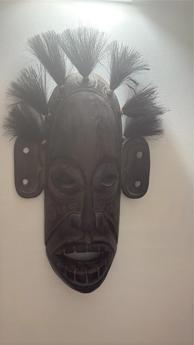 Hand-Carved  Liberian mask w/Hair Accents - photo 3
