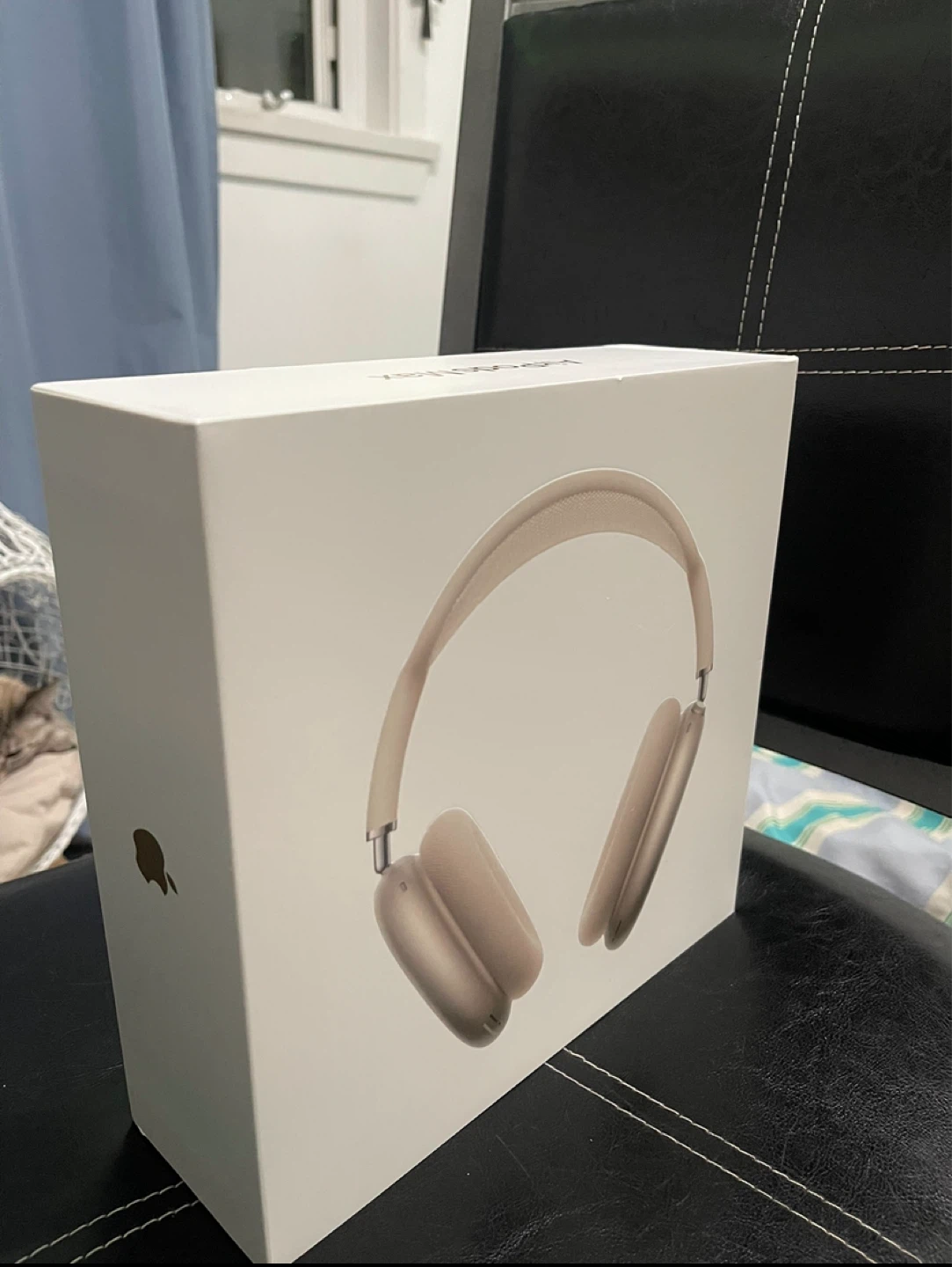 AirPod Max (USB-C) Brand New Sealed Starlight