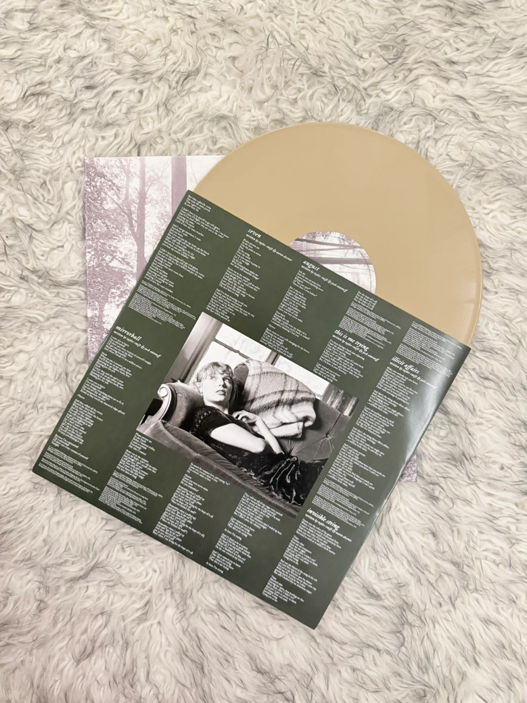 Taylor Swift: Folklore ‘In The Trees’ Edition Vinyl - photo 2