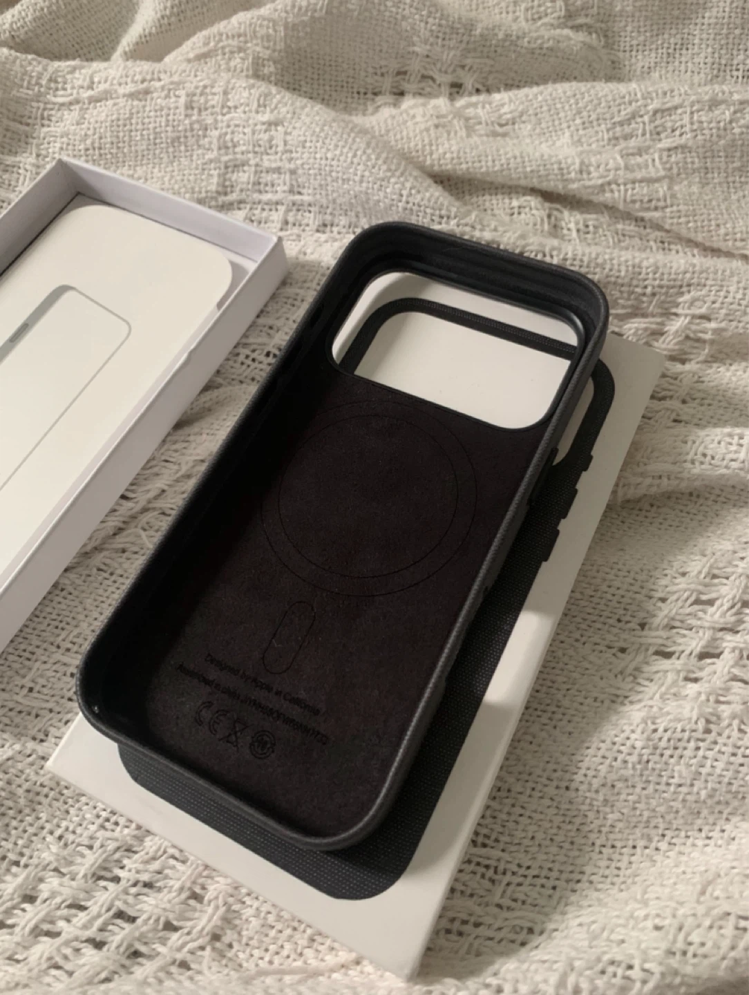 iPhone 17 Pro TechWoven Case W/ MagSafe Brand New - photo 2
