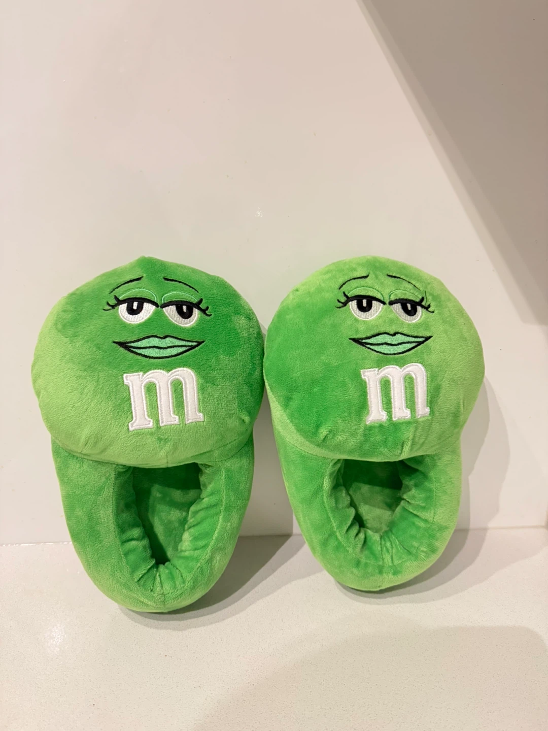 M&M's World Green Character Plush Slippers (New) - photo 2
