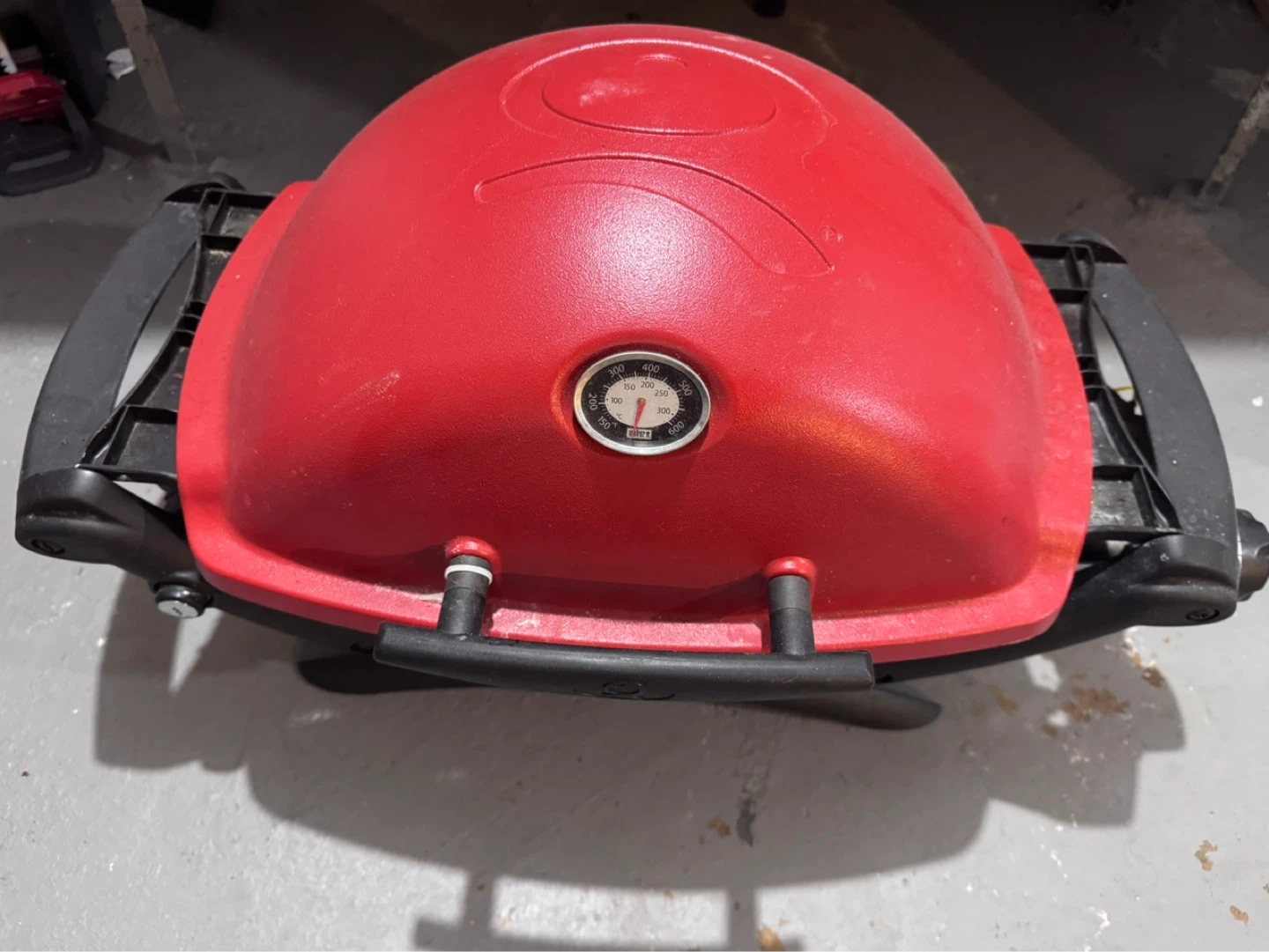 Weber Q1000 Portable Propane Grill