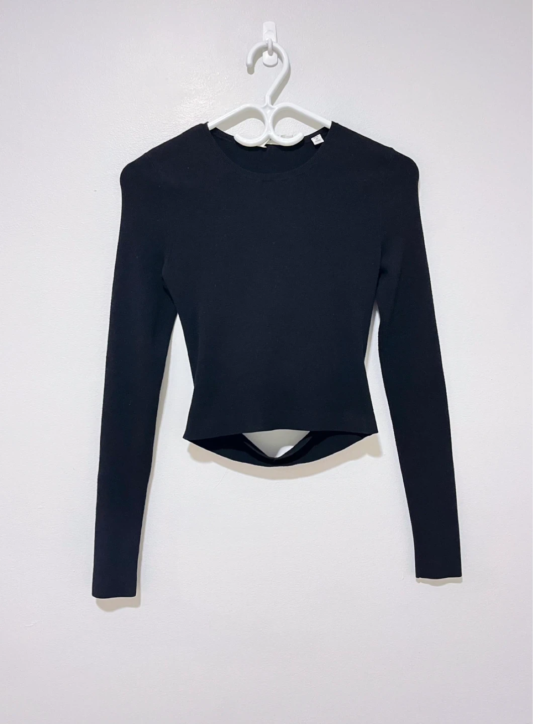 A.L.C. Black Cut-Out Long Sleeve Top- XS - photo 2