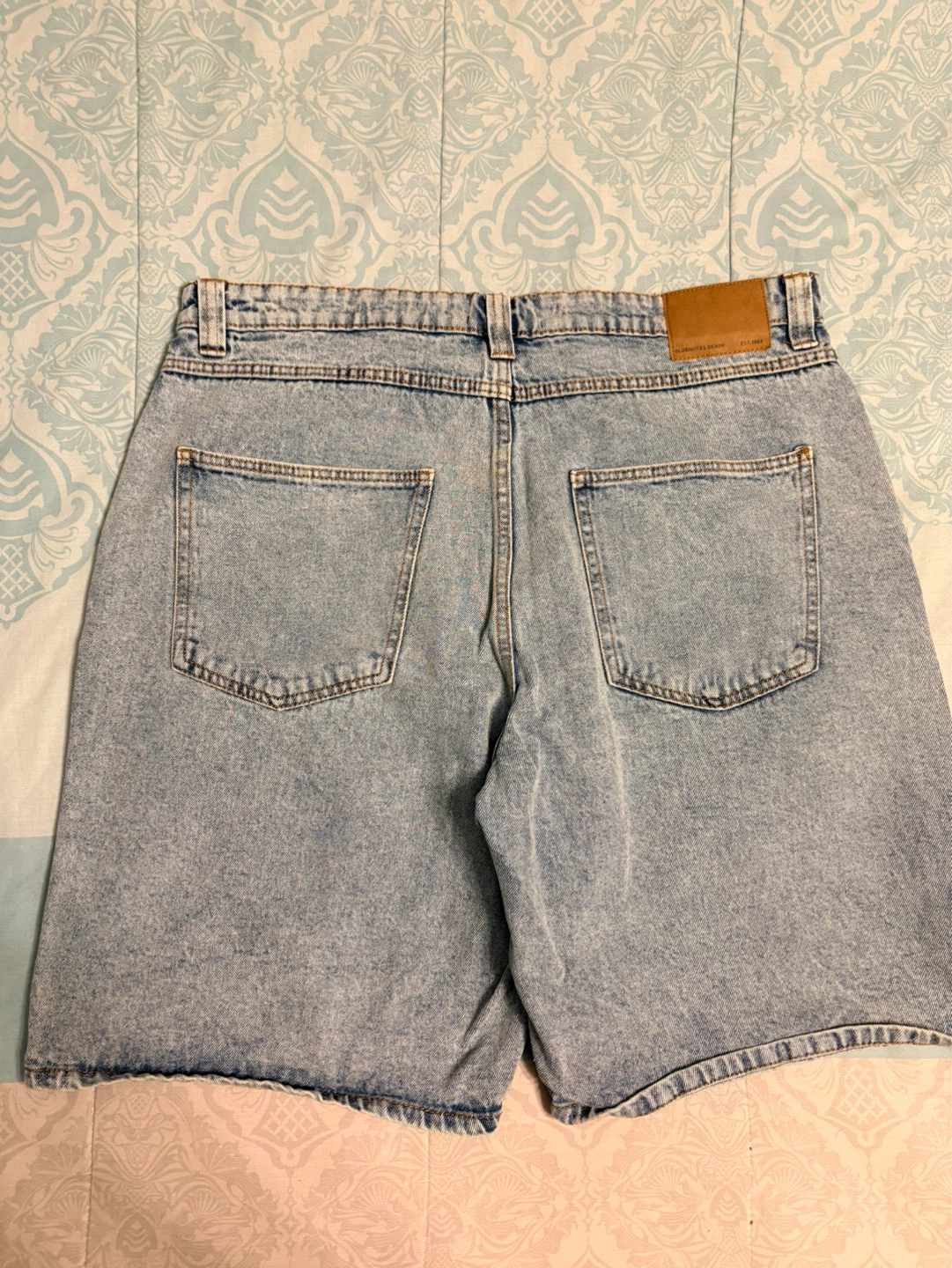 Men's Light Wash Denim Shorts - photo 3
