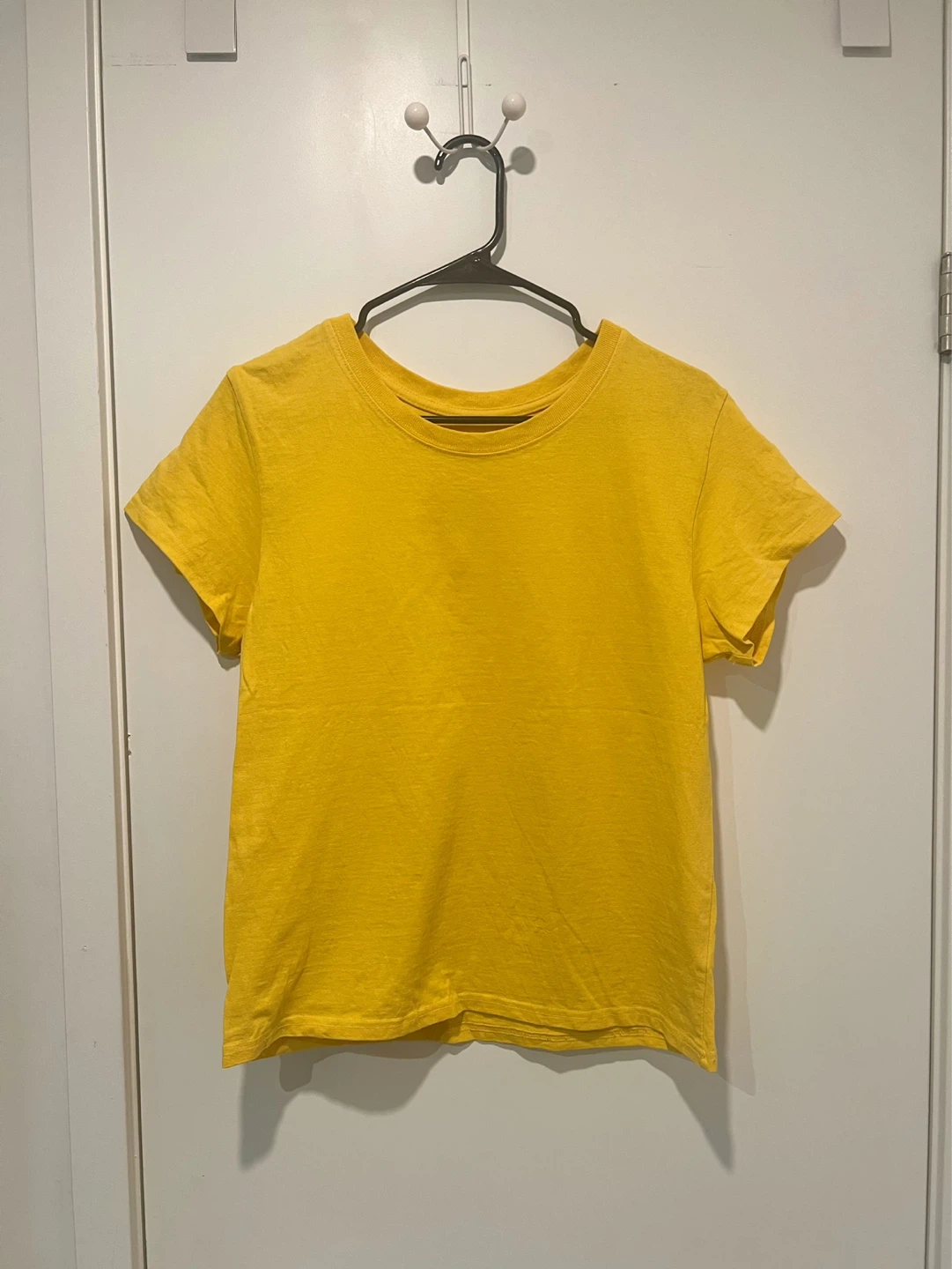 Urban Outfitters Yellow T-Shirt Size Large