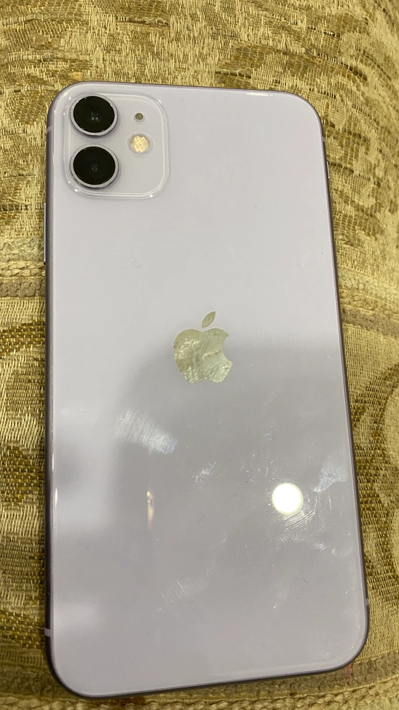 *RESERVED* selling iphone 11 with 64 gb! read description pkease - photo 2