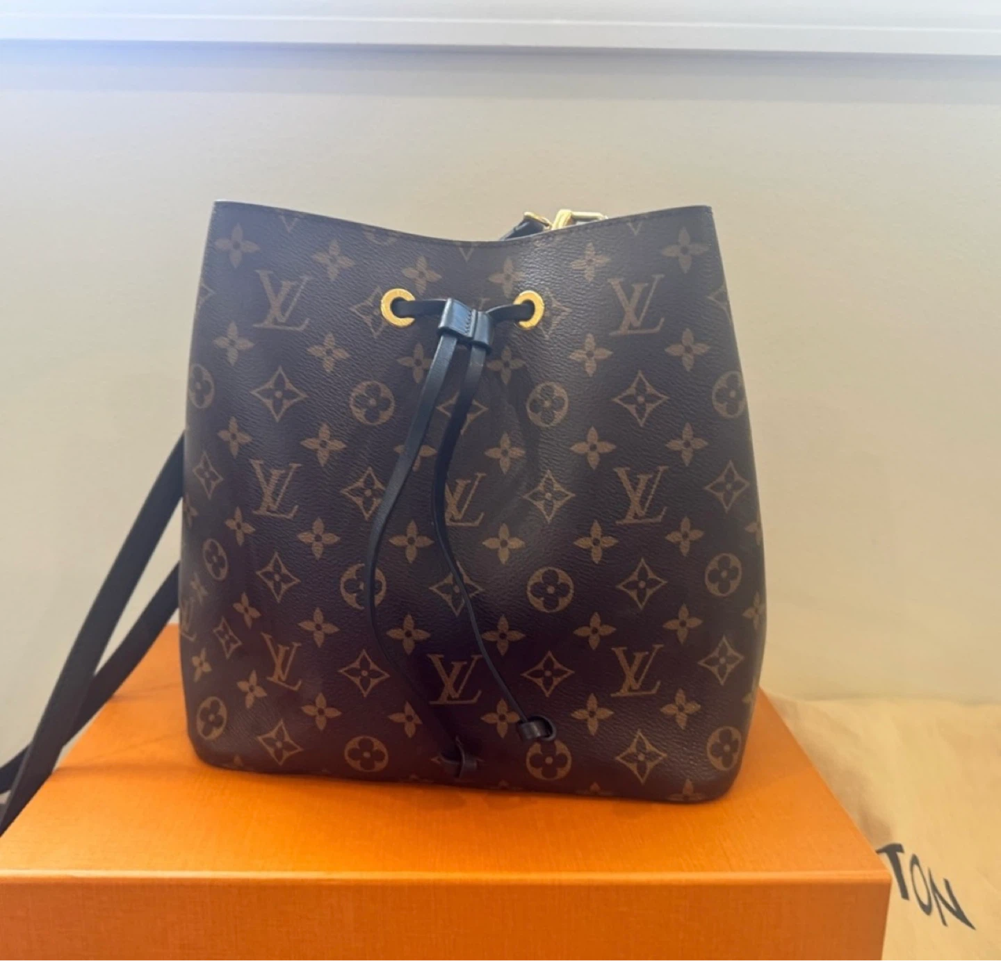 Authentic Louis Vuitton Monogram Bucket Bag