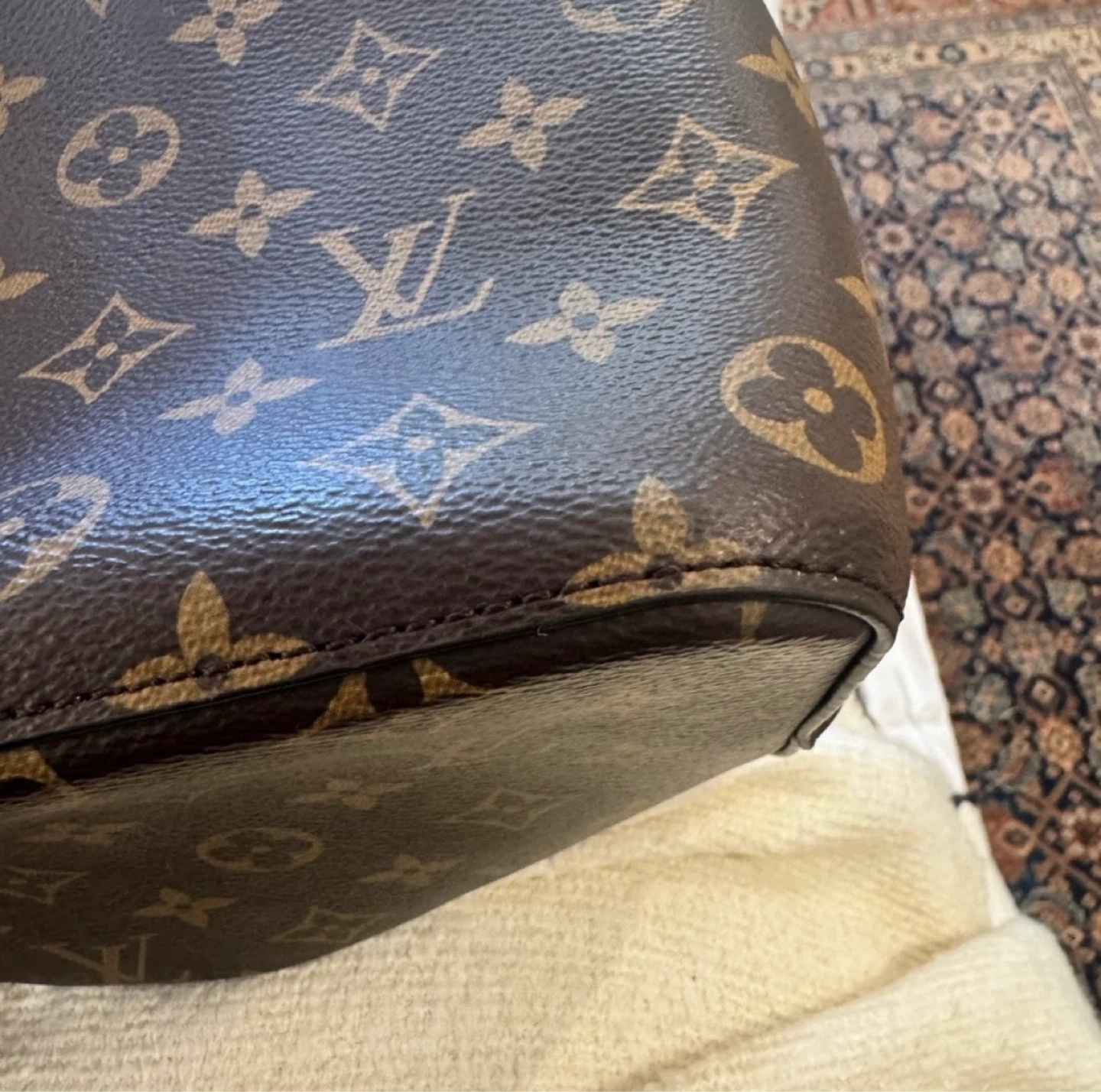 Authentic Louis Vuitton Monogram Bucket Bag - photo 4