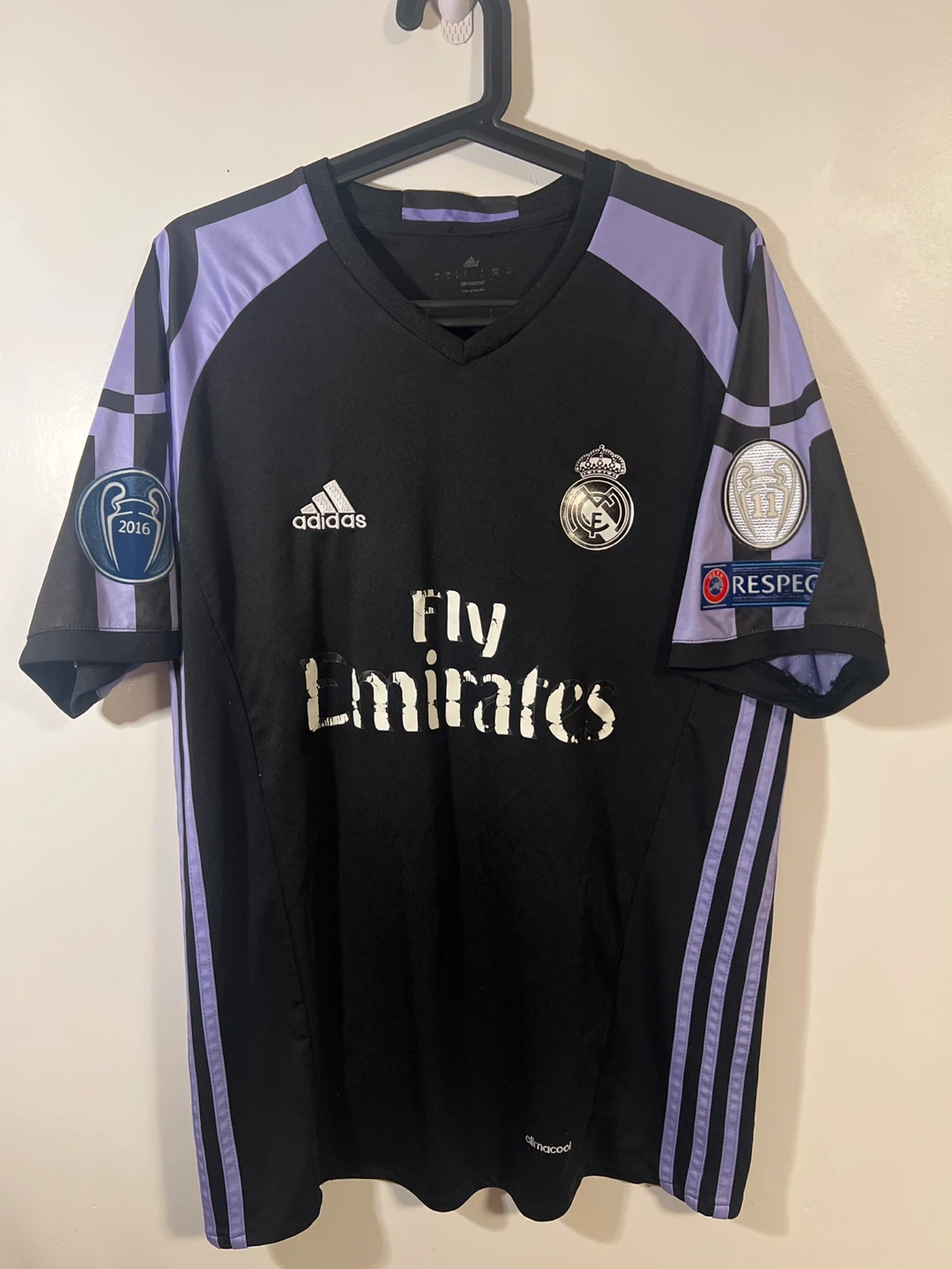 Vintage Adidas Real Madrid RAUL #7. 2016 Football Jersey size L