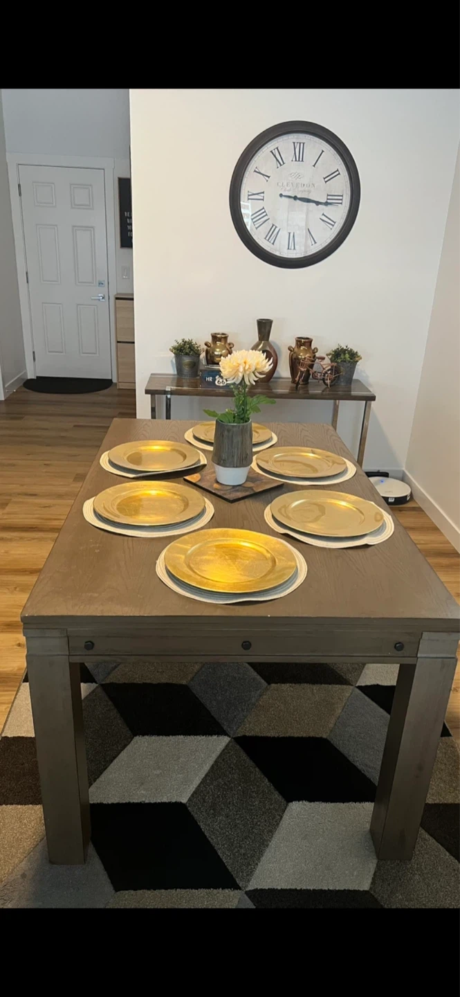 Dining Table - photo 2