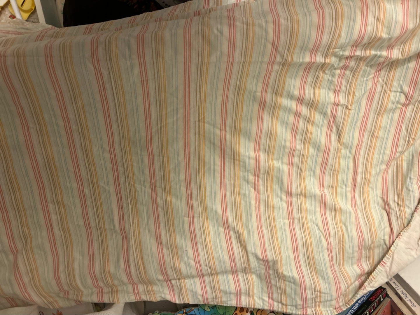 Striped crib bedsheet