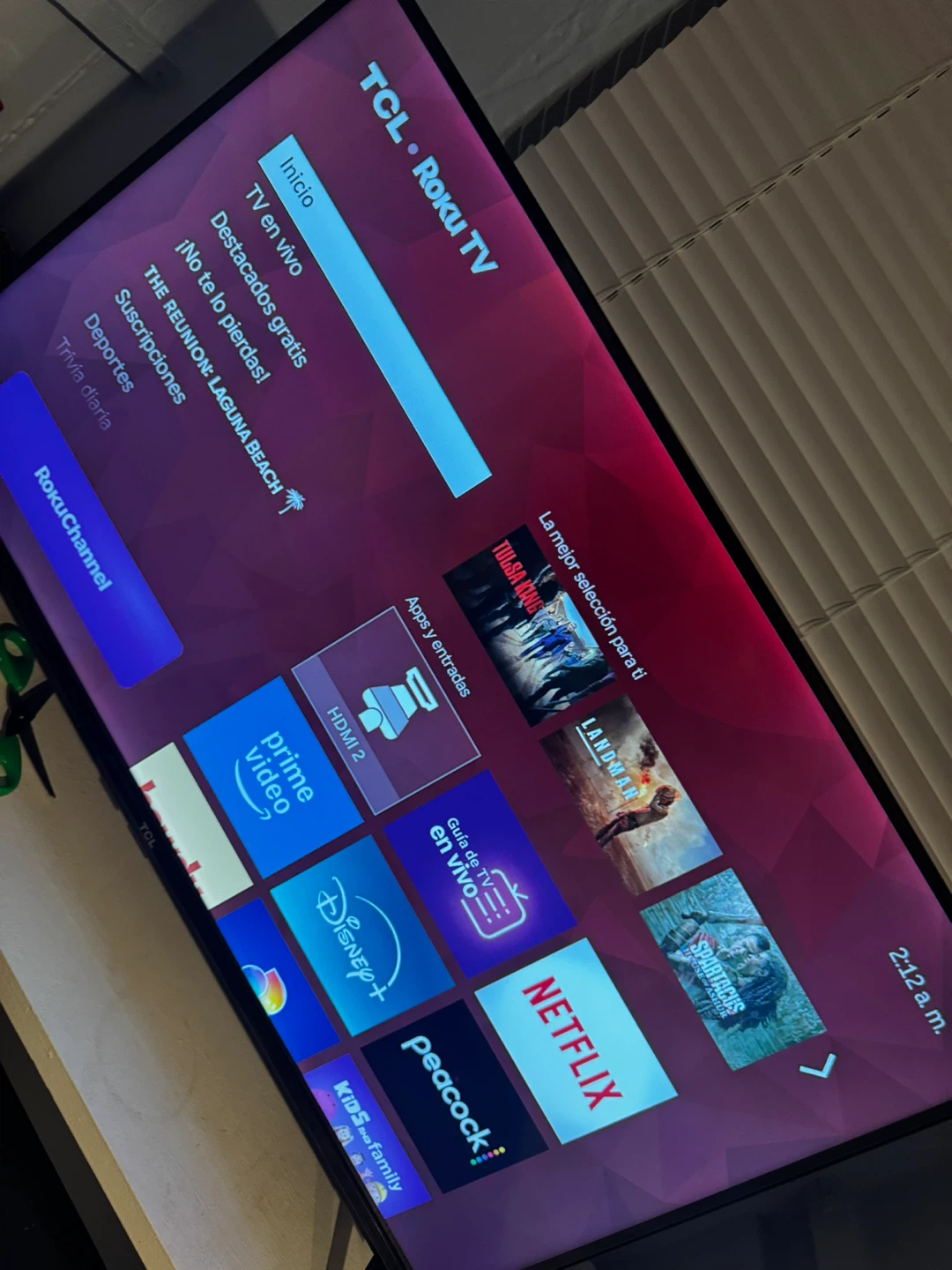 TCL Roku TV 32S327 - photo 3