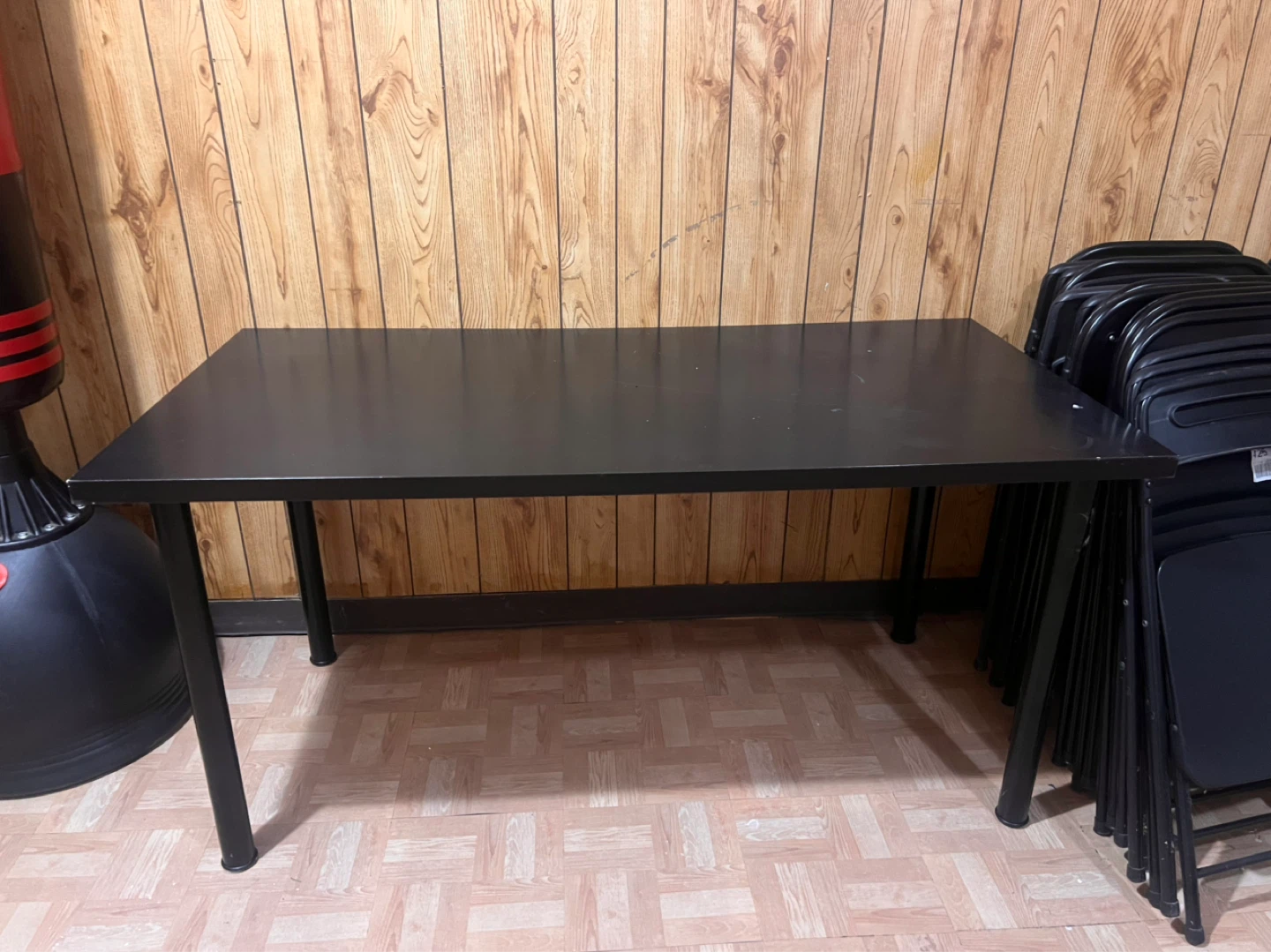 Black Rectangular Desk Table