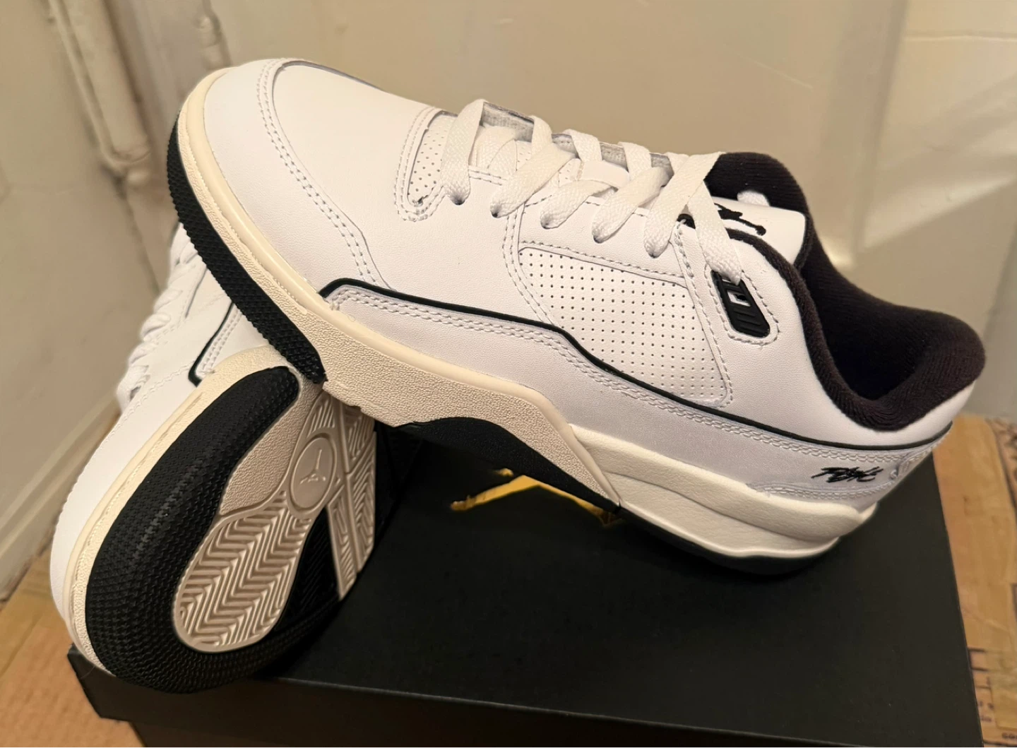 Jordan Flight Club 91 Shoes - photo 3