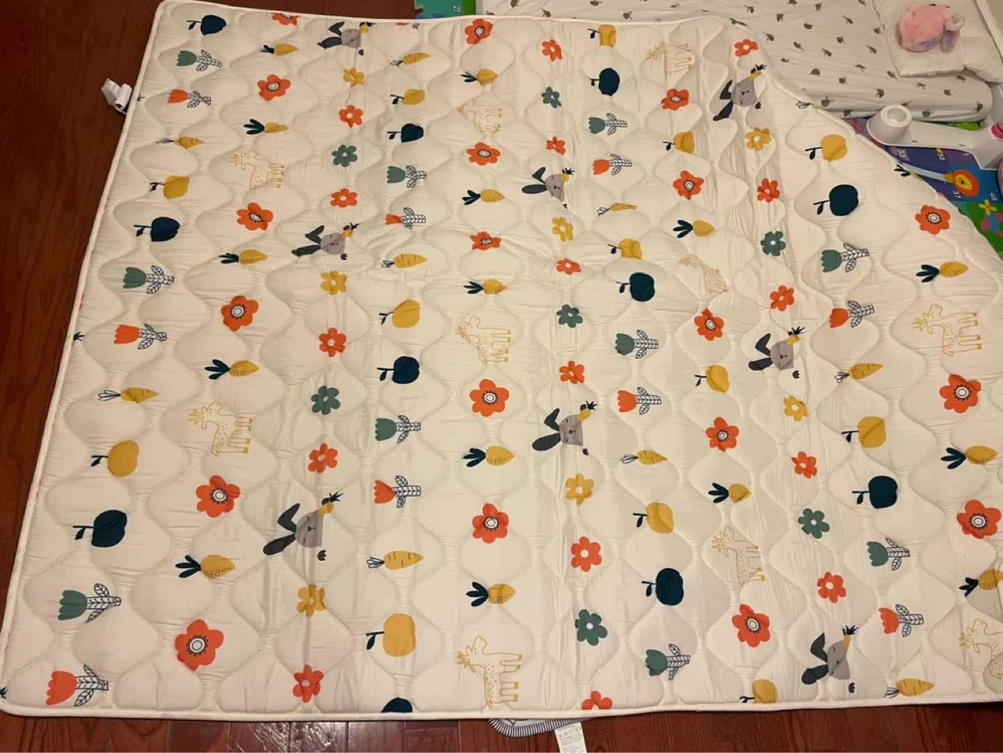 Quilted baby playmat 70x59 inch